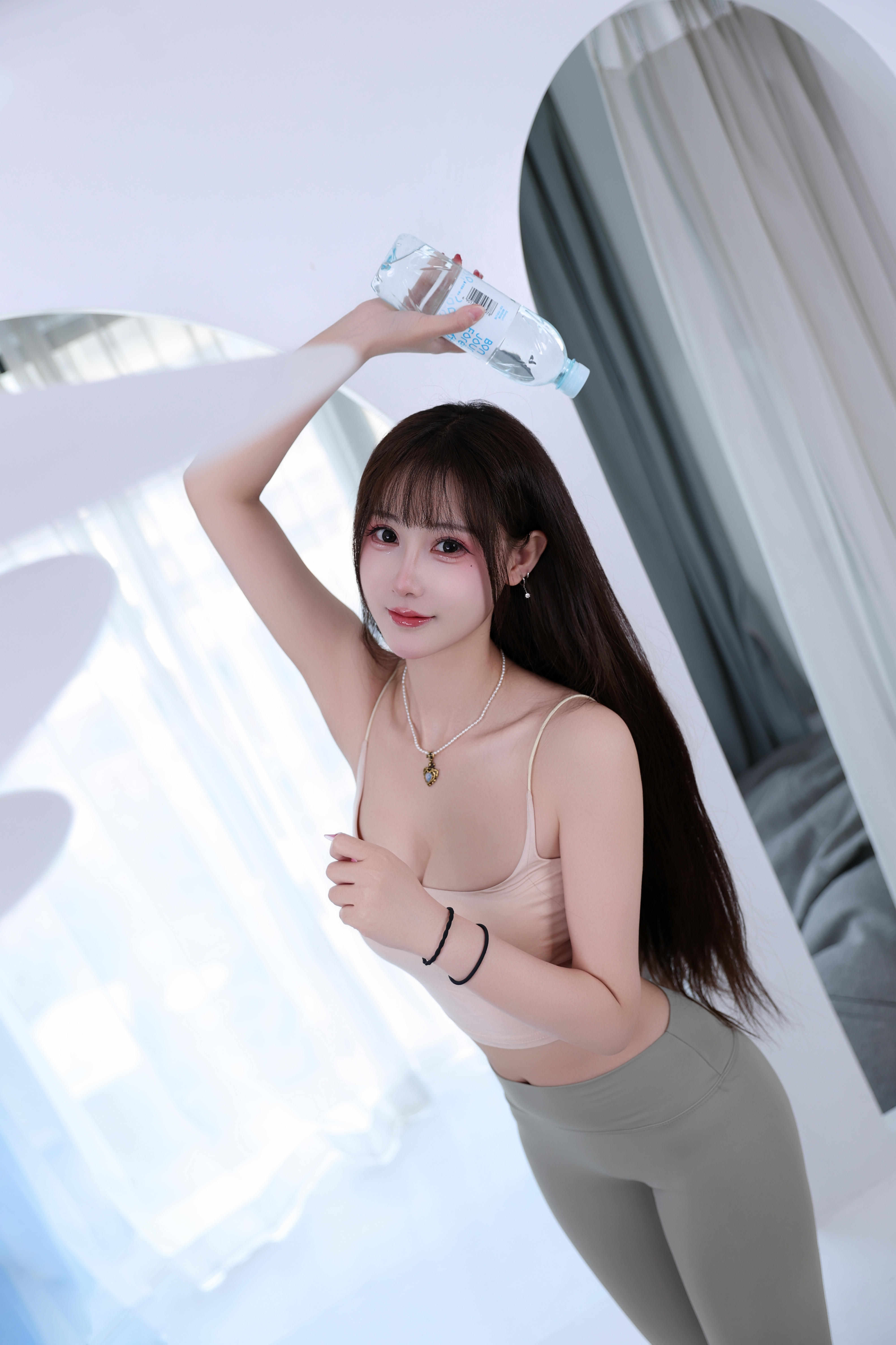 图片[2]-羽生三未二次元cos瑜伽姐姐图集全册资源在线观看共42P(附瑜伽视频)
